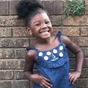 Meet your Posher, Urika